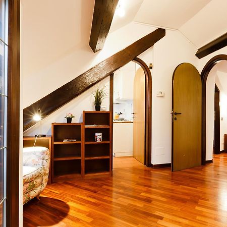 Olivia'S Nest In Downtown Apartment Милано Екстериор снимка