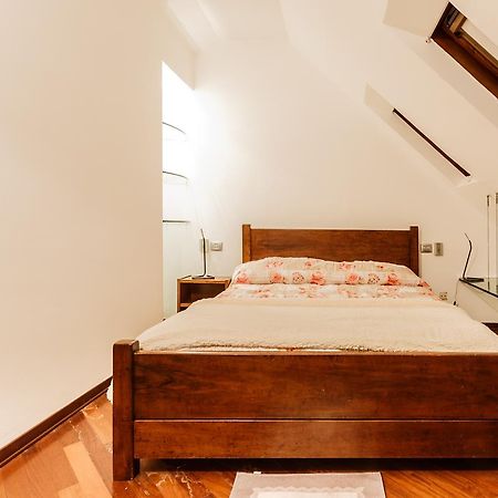 Olivia'S Nest In Downtown Apartment Милано Екстериор снимка