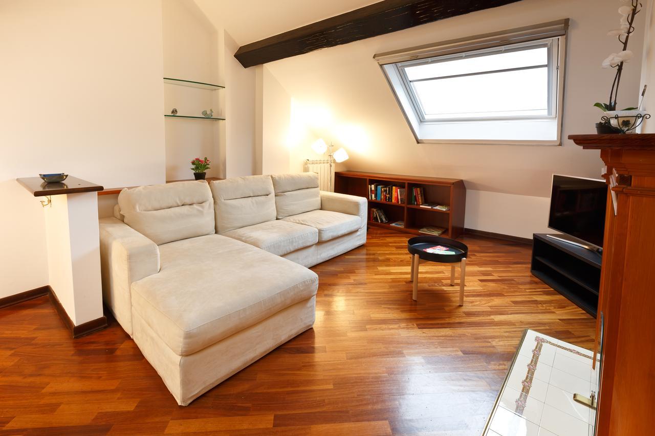 Olivia'S Nest In Downtown Apartment Милано Екстериор снимка