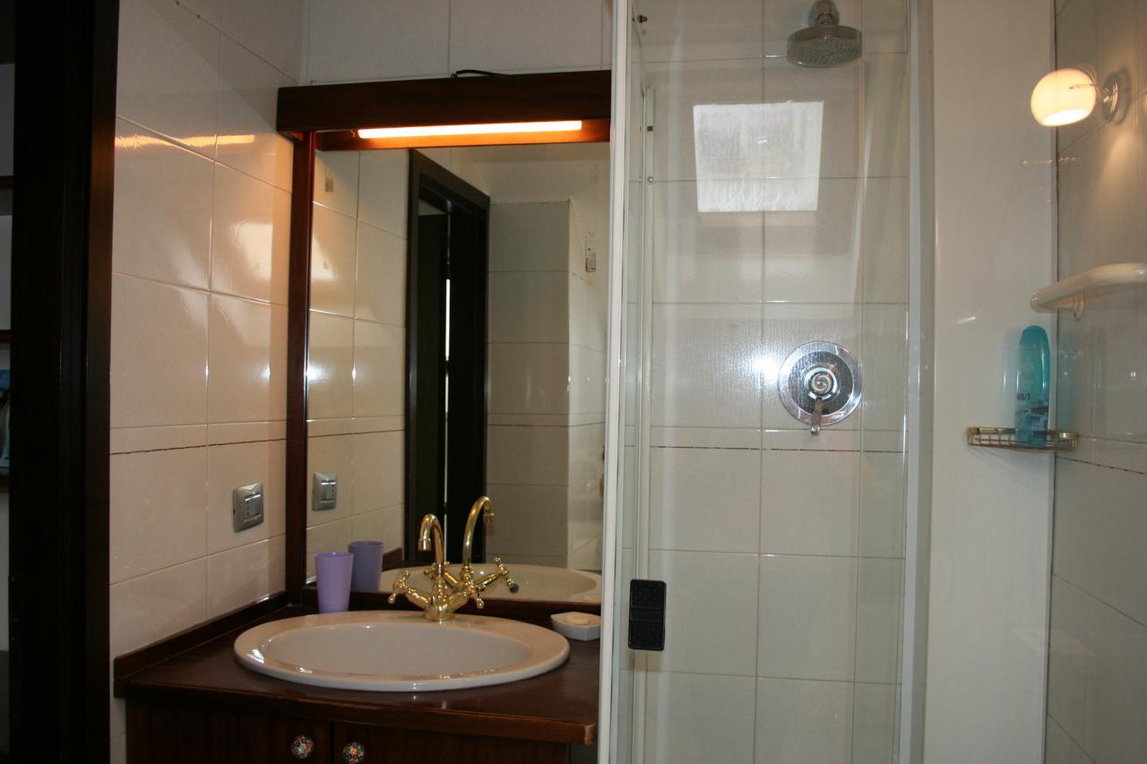 Olivia'S Nest In Downtown Apartment Милано Екстериор снимка